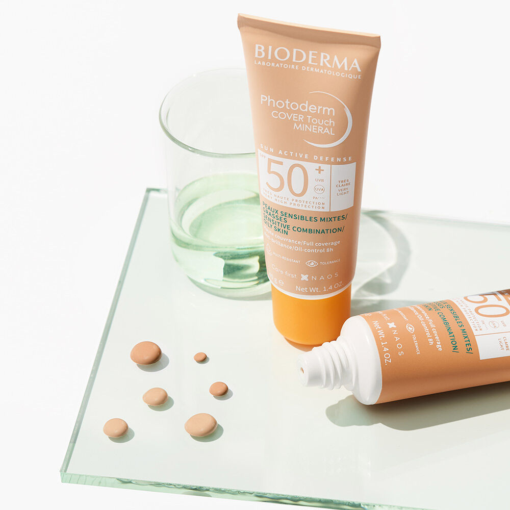Bioderma-Photoderm-Cover-Touch-Dorado-SPF-50-protector-solar-para-piel-mixta-a-grasa-40mL-imagen-3
